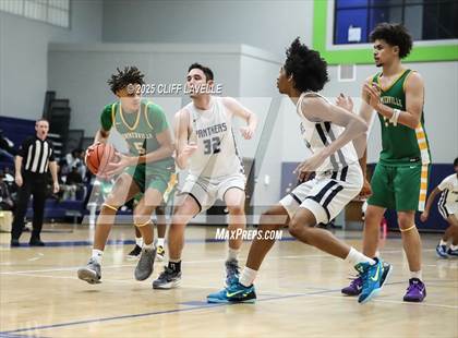 Thumbnail 2 in Summerville vs Pinewood Prep (Lowcountry Showcase) photogallery.