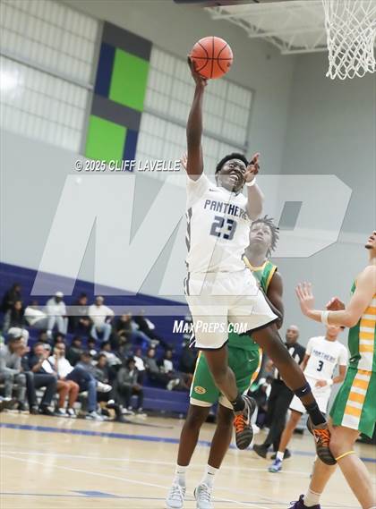 Thumbnail 1 in Summerville vs Pinewood Prep (Lowcountry Showcase) photogallery.