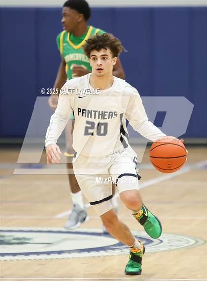 Thumbnail 3 in Summerville vs Pinewood Prep (Lowcountry Showcase) photogallery.