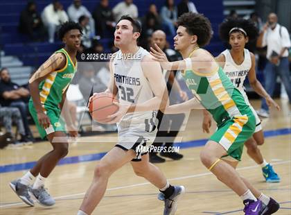 Thumbnail 1 in Summerville vs Pinewood Prep (Lowcountry Showcase) photogallery.