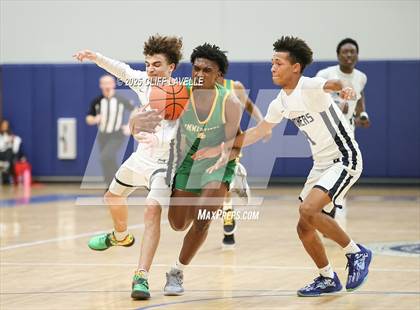 Thumbnail 1 in Summerville vs Pinewood Prep (Lowcountry Showcase) photogallery.