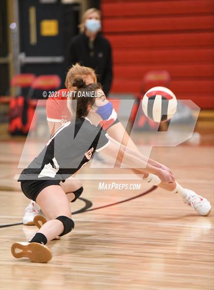 Thumbnail 1 in Regis Jesuit @ Douglas County photogallery.