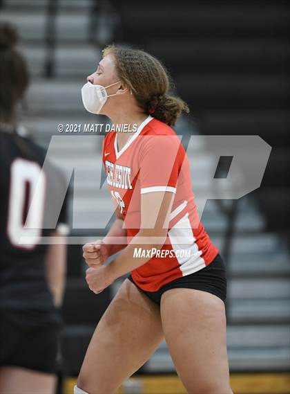 Thumbnail 3 in Regis Jesuit @ Douglas County photogallery.