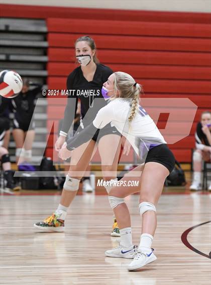 Thumbnail 1 in Regis Jesuit @ Douglas County photogallery.