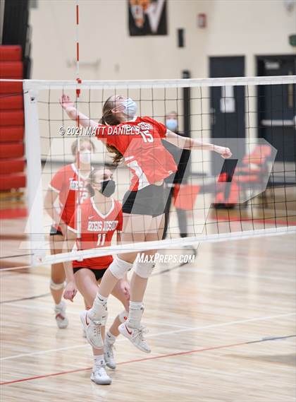 Thumbnail 1 in Regis Jesuit @ Douglas County photogallery.