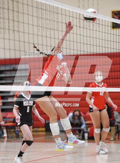 Thumbnail 1 in Regis Jesuit @ Douglas County photogallery.