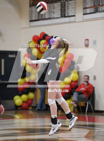 Thumbnail 2 in Regis Jesuit @ Douglas County photogallery.