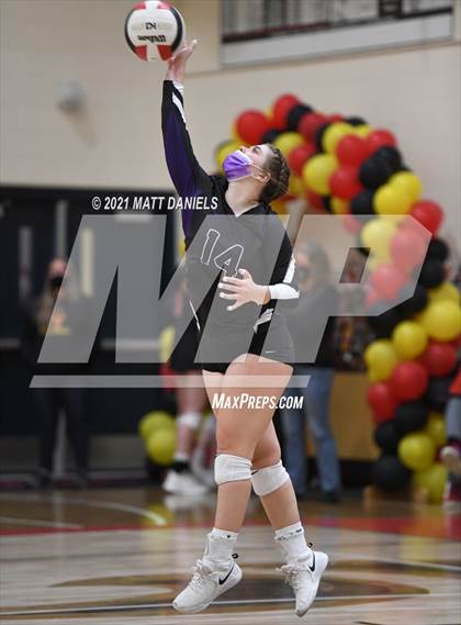 Thumbnail 2 in Regis Jesuit @ Douglas County photogallery.