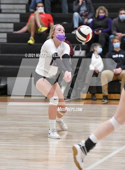 Thumbnail 2 in Regis Jesuit @ Douglas County photogallery.