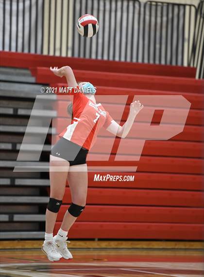 Thumbnail 1 in Regis Jesuit @ Douglas County photogallery.