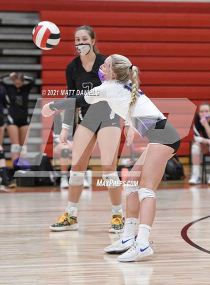 Thumbnail 2 in Regis Jesuit @ Douglas County photogallery.