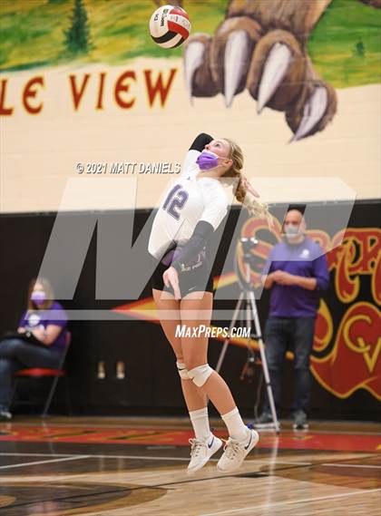 Thumbnail 2 in Regis Jesuit @ Douglas County photogallery.