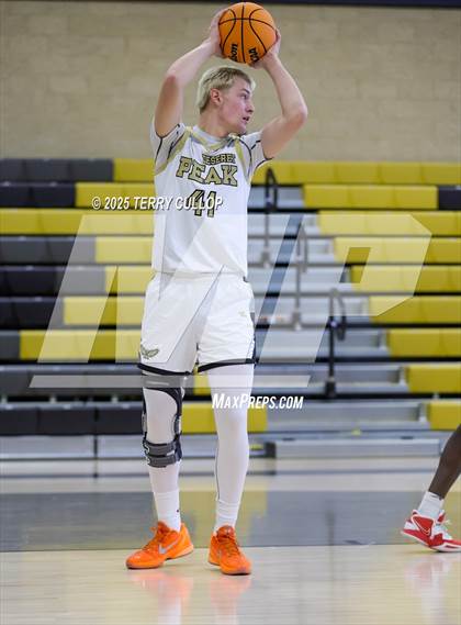 Thumbnail 3 in FR: Park City @ Deseret Peak (Sophomore) photogallery.