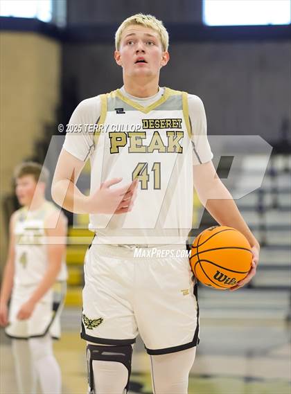 Thumbnail 2 in FR: Park City @ Deseret Peak (Sophomore) photogallery.