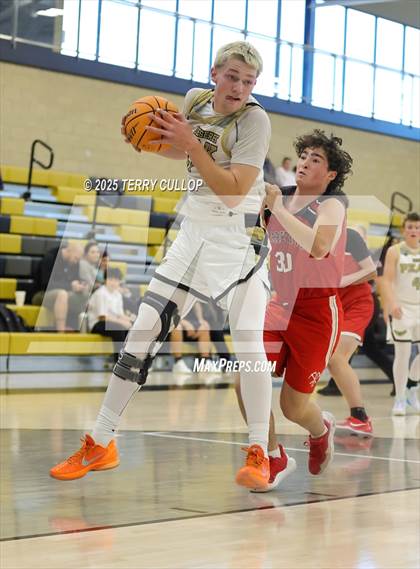 Thumbnail 1 in FR: Park City @ Deseret Peak (Sophomore) photogallery.