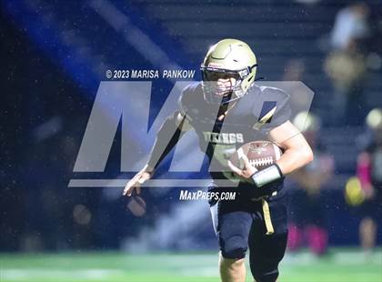 Thumbnail 1 in Bishop Grimes vs Thousand Islands photogallery.