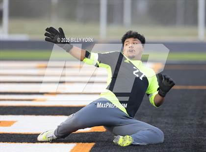 Thumbnail 2 in Grand Saline vs Mineola photogallery.
