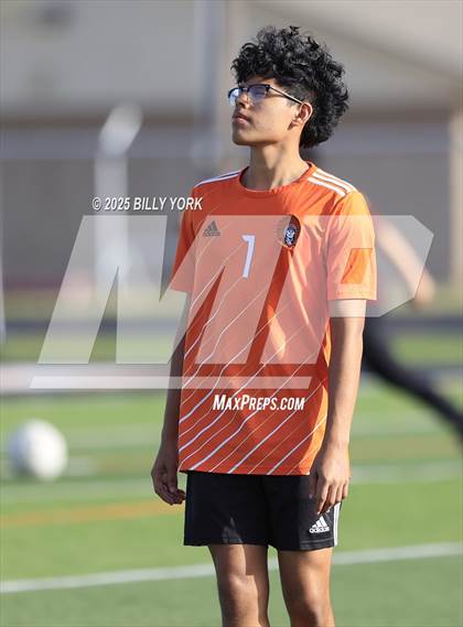 Thumbnail 2 in Grand Saline vs Mineola photogallery.