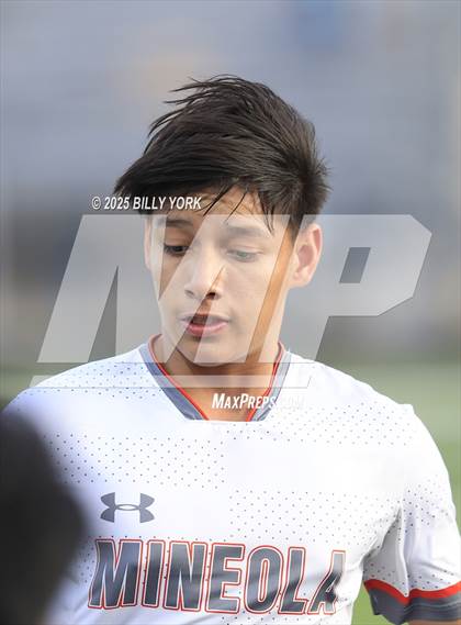 Thumbnail 3 in Grand Saline vs Mineola photogallery.