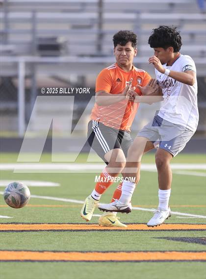 Thumbnail 3 in Grand Saline vs Mineola photogallery.