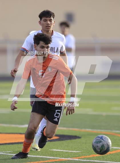 Thumbnail 2 in Grand Saline vs Mineola photogallery.