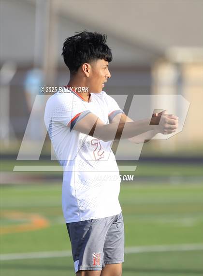 Thumbnail 1 in Grand Saline vs Mineola photogallery.