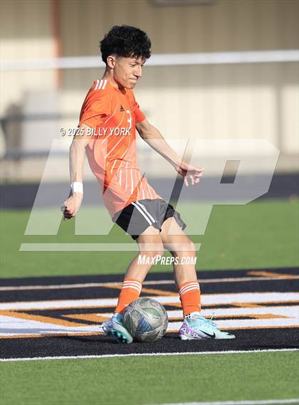 Thumbnail 3 in Grand Saline vs Mineola photogallery.