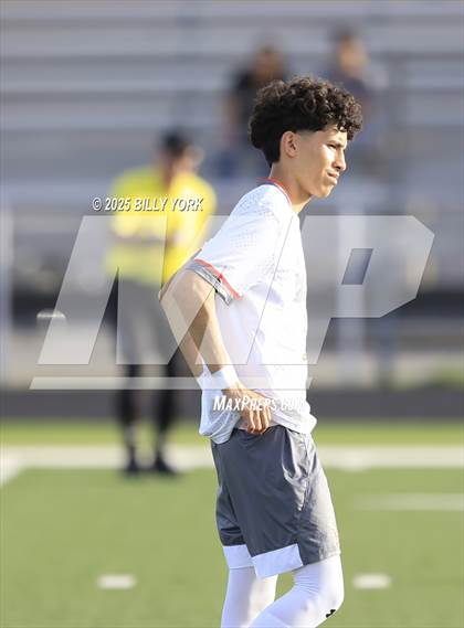 Thumbnail 2 in Grand Saline vs Mineola photogallery.