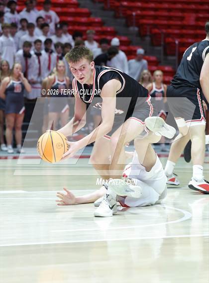 Thumbnail 2 in Alta vs. Bountiful (UHSAA 5A Quarterfinal) photogallery.