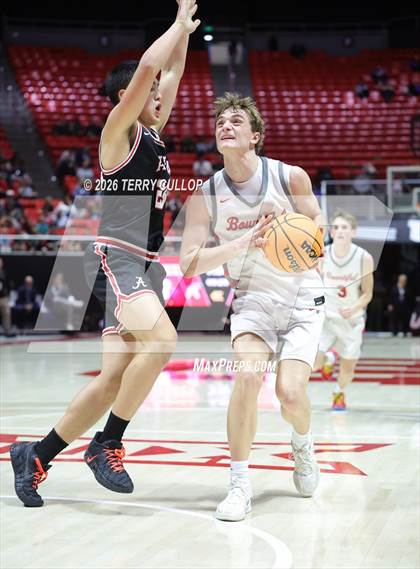 Thumbnail 3 in Alta vs. Bountiful (UHSAA 5A Quarterfinal) photogallery.