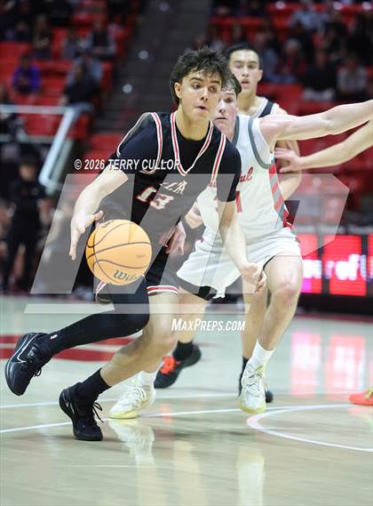 Thumbnail 2 in Alta vs. Bountiful (UHSAA 5A Quarterfinal) photogallery.