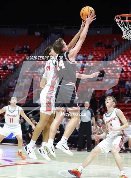 Thumbnail 2 in Alta vs. Bountiful (UHSAA 5A Quarterfinal) photogallery.