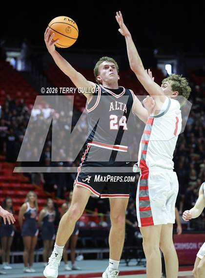 Thumbnail 2 in Alta vs. Bountiful (UHSAA 5A Quarterfinal) photogallery.