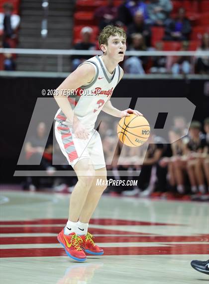 Thumbnail 2 in Alta vs. Bountiful (UHSAA 5A Quarterfinal) photogallery.
