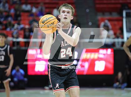 Thumbnail 2 in Alta vs. Bountiful (UHSAA 5A Quarterfinal) photogallery.