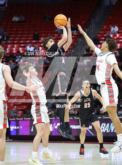 Thumbnail 3 in Alta vs. Bountiful (UHSAA 5A Quarterfinal) photogallery.