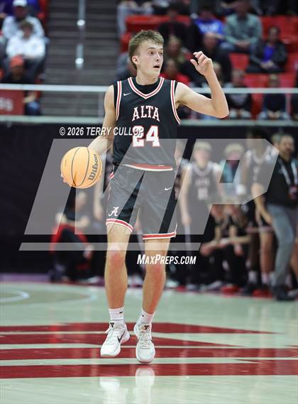 Thumbnail 3 in Alta vs. Bountiful (UHSAA 5A Quarterfinal) photogallery.