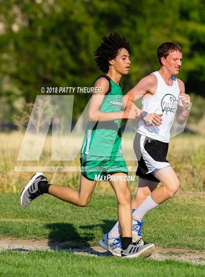 Thumbnail 2 in JV: Weiser Invitational photogallery.