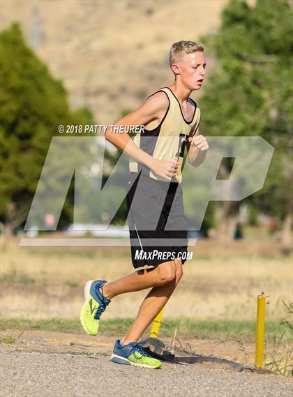 Thumbnail 2 in JV: Weiser Invitational photogallery.