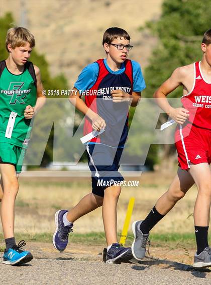 Thumbnail 2 in JV: Weiser Invitational photogallery.