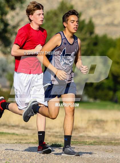 Thumbnail 3 in Weiser Invitational photogallery.