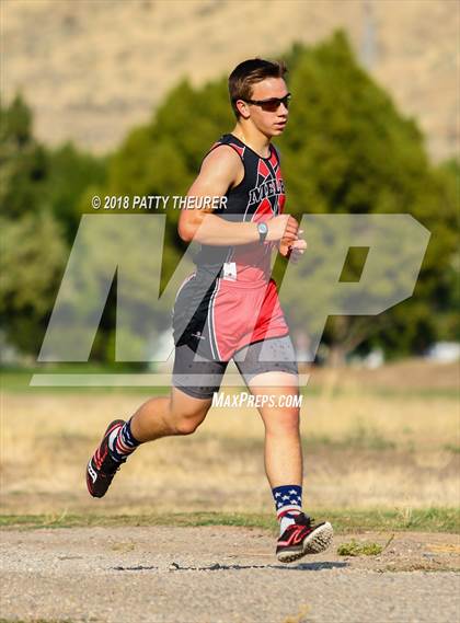 Thumbnail 1 in Weiser Invitational photogallery.