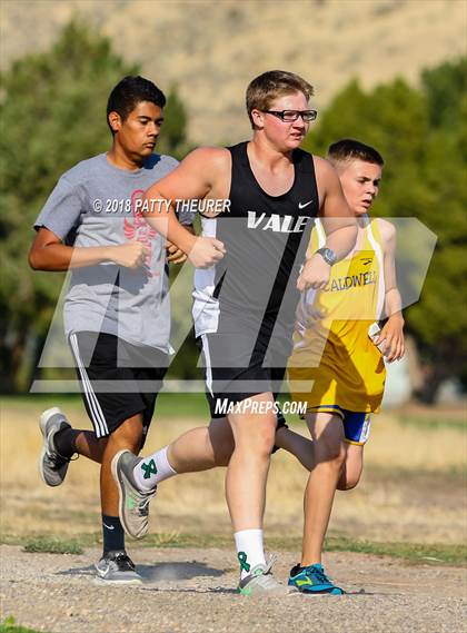 Thumbnail 2 in Weiser Invitational photogallery.