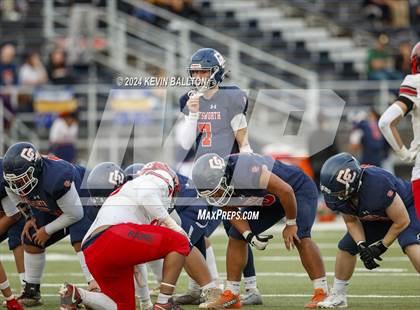Thumbnail 2 in South Gate vs. Chatsworth (CIF LACS Division 2 Final) photogallery.