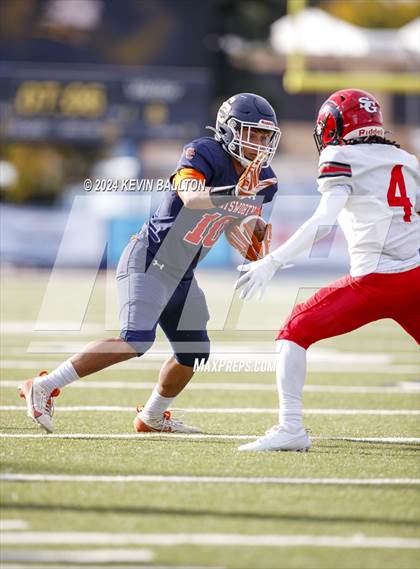 Thumbnail 2 in South Gate vs. Chatsworth (CIF LACS Division 2 Final) photogallery.