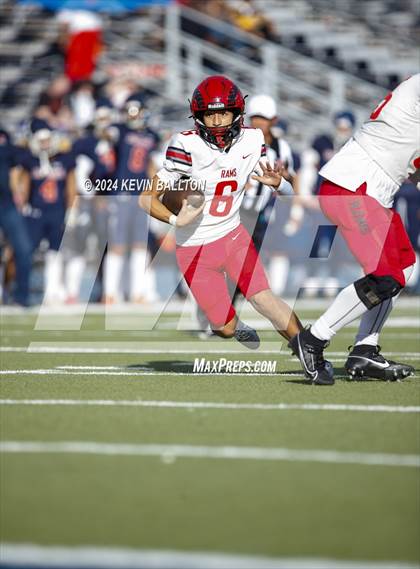 Thumbnail 2 in South Gate vs. Chatsworth (CIF LACS Division 2 Final) photogallery.