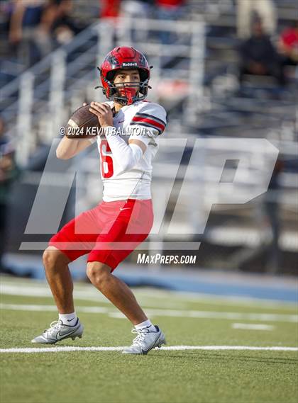 Thumbnail 3 in South Gate vs. Chatsworth (CIF LACS Division 2 Final) photogallery.