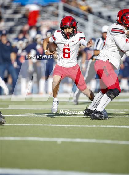 Thumbnail 1 in South Gate vs. Chatsworth (CIF LACS Division 2 Final) photogallery.