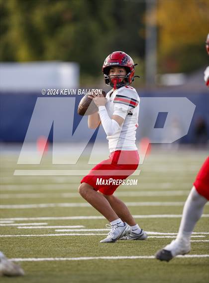 Thumbnail 2 in South Gate vs. Chatsworth (CIF LACS Division 2 Final) photogallery.