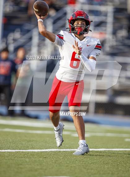 Thumbnail 2 in South Gate vs. Chatsworth (CIF LACS Division 2 Final) photogallery.